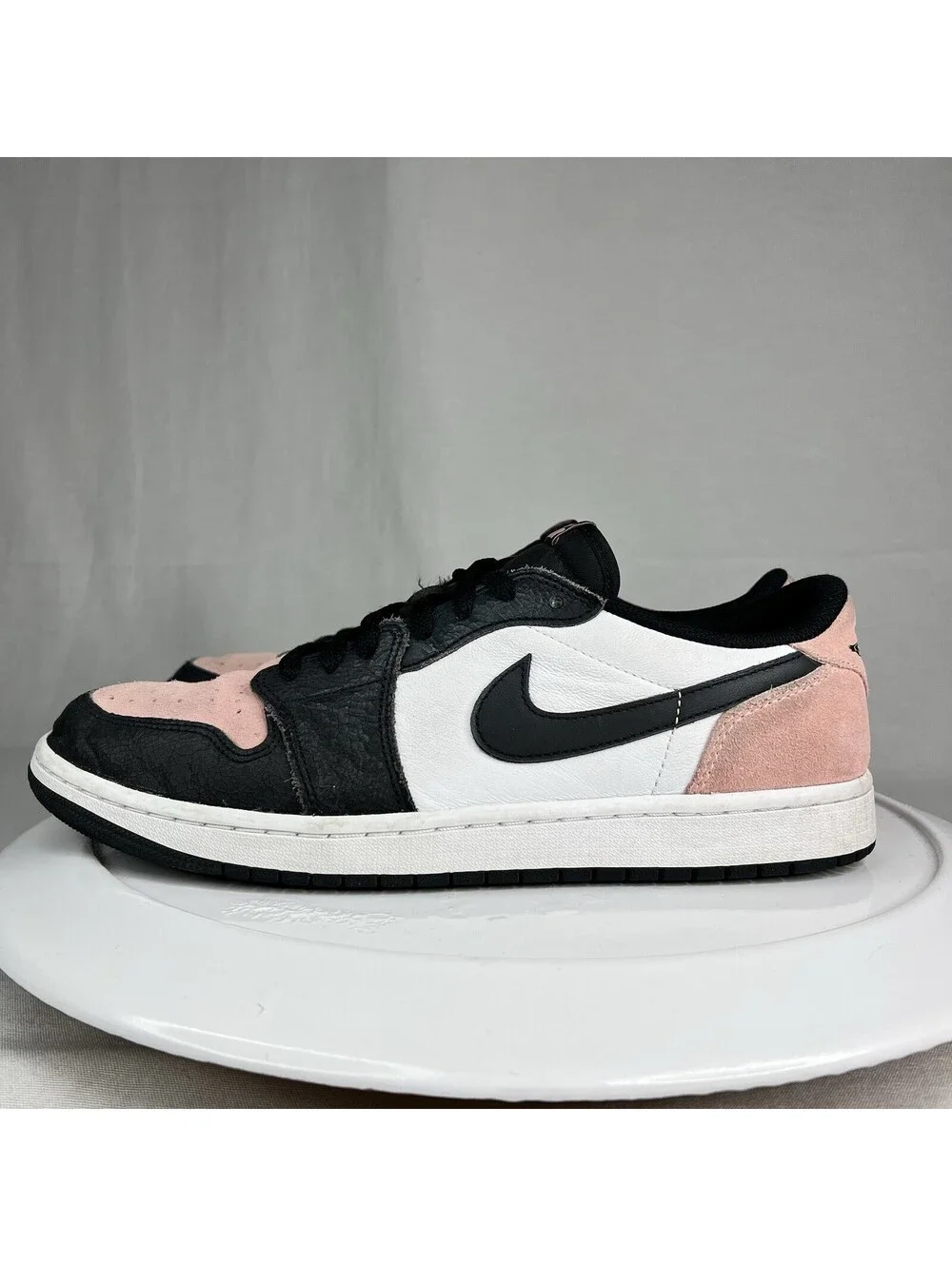 Jordan 1 Low OG Bleached Coral Men’s Size 11.5